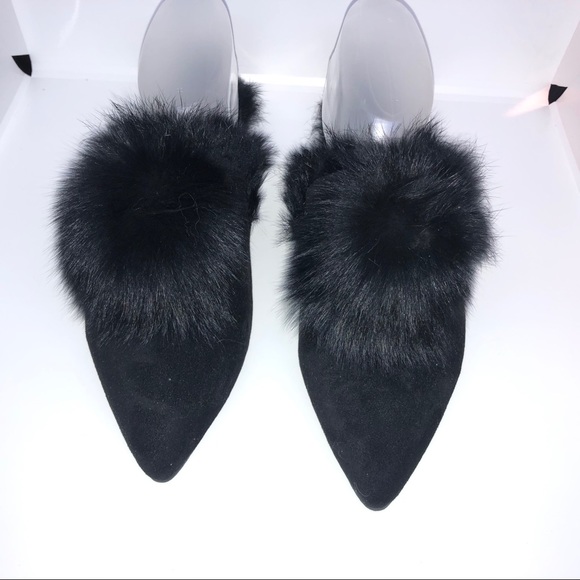 ladies black fluffy slippers